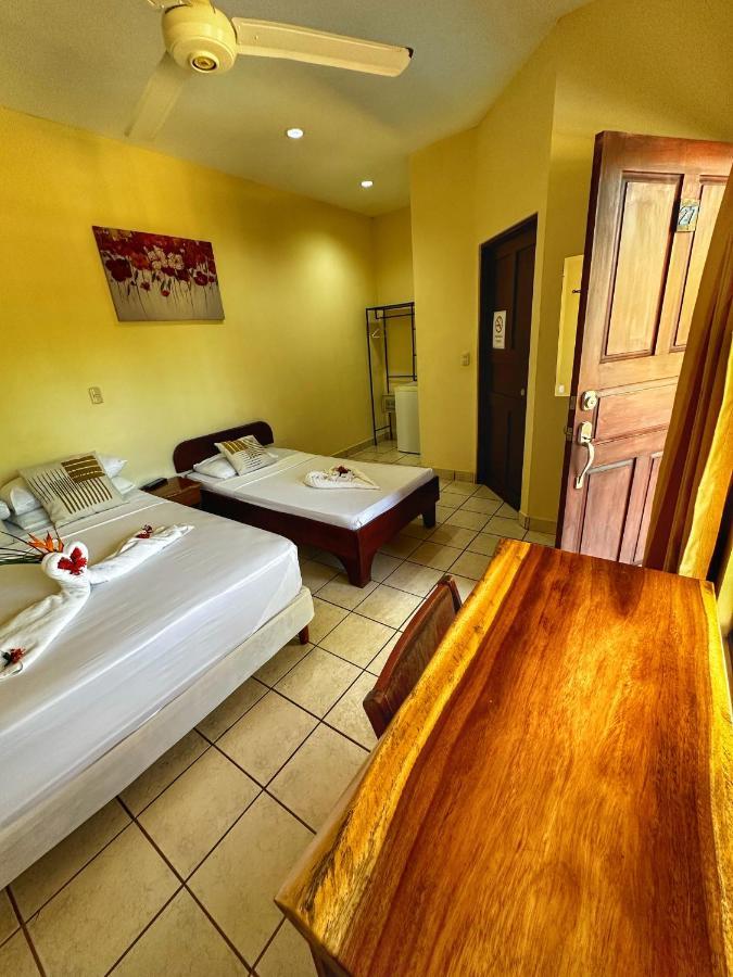 Hotel Nany Brasilito Bagian luar foto