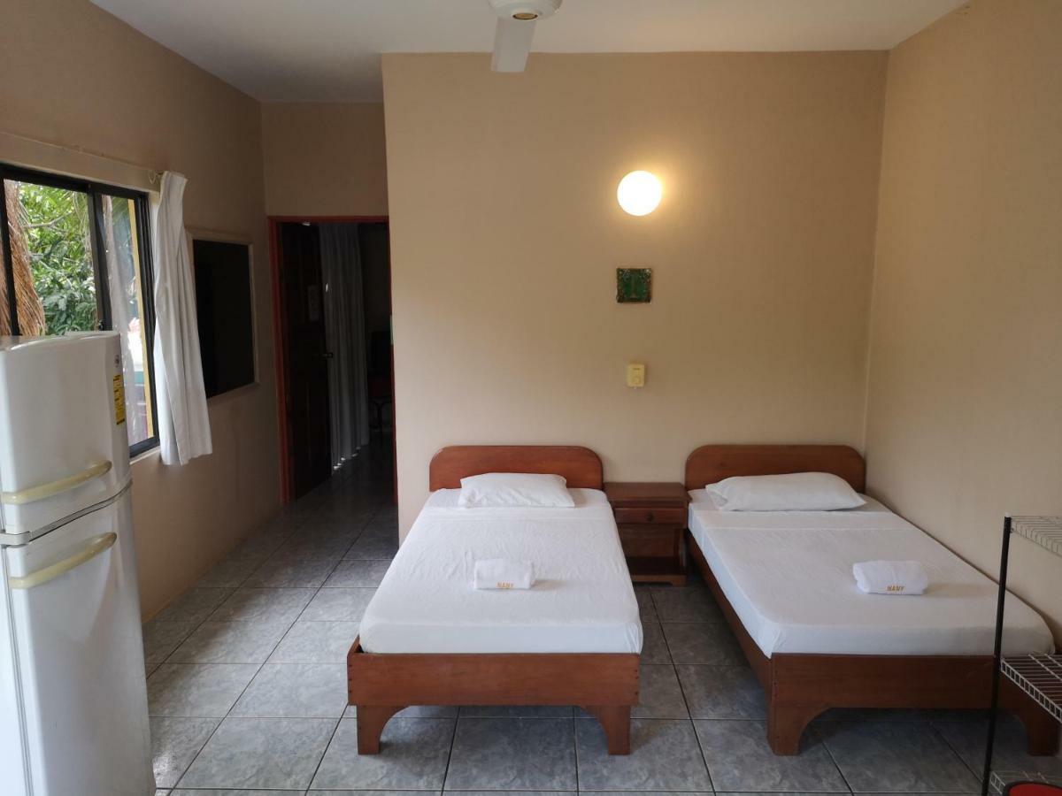 Hotel Nany Brasilito Bagian luar foto