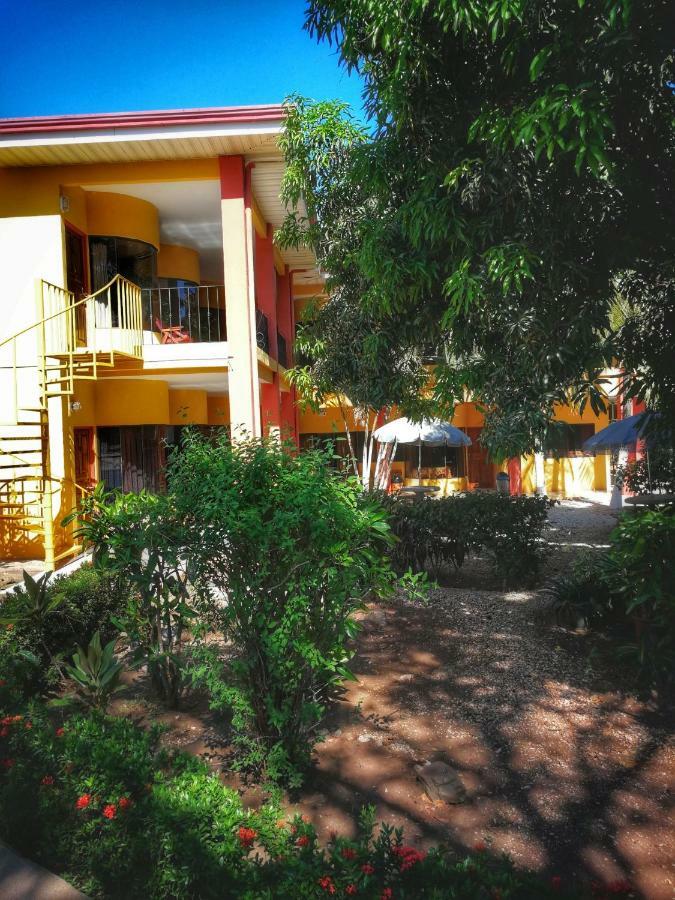 Hotel Nany Brasilito Bagian luar foto
