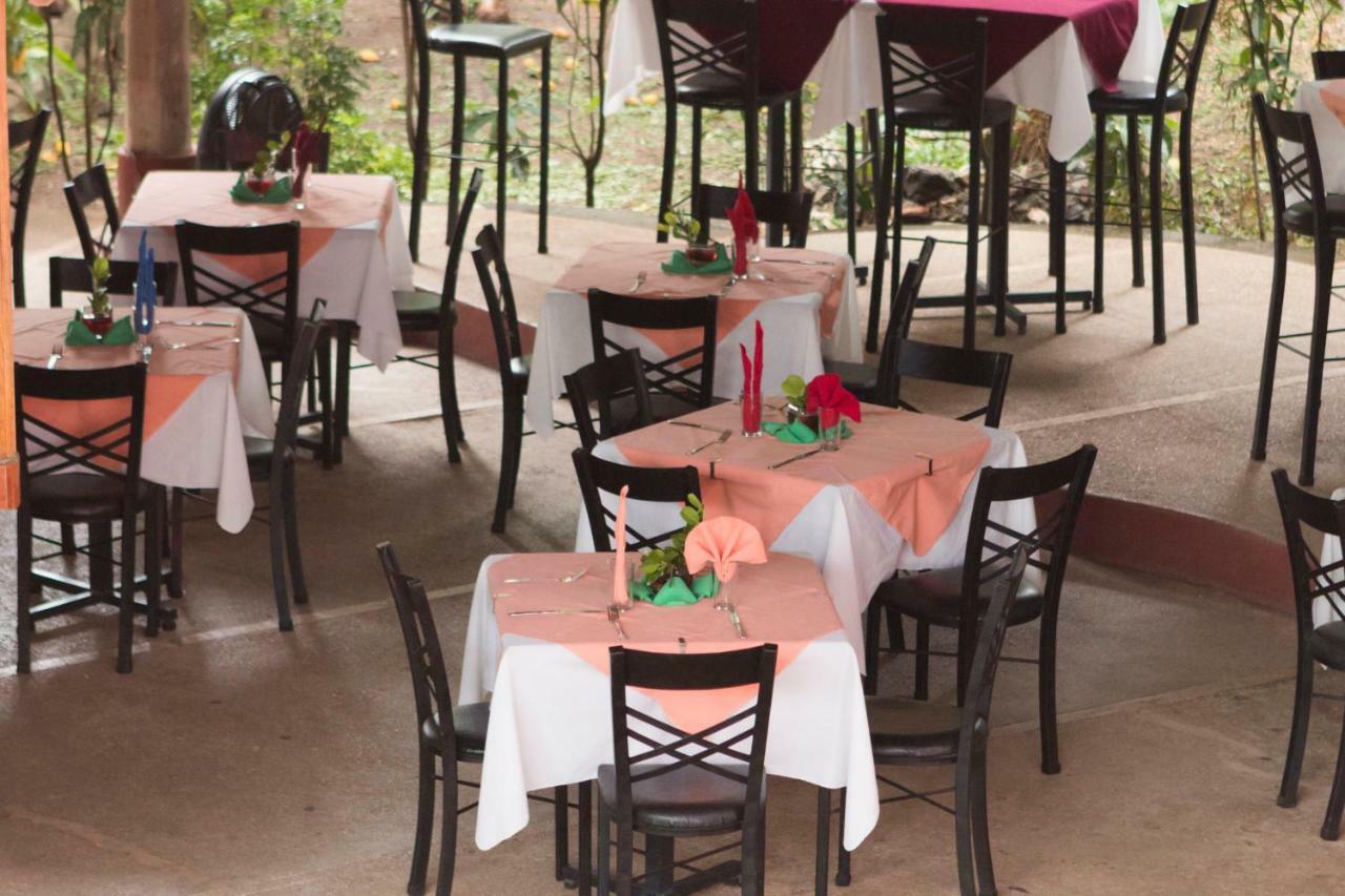 Hotel Nany Brasilito Bagian luar foto